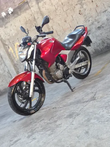 VENDE-SE YAMAHA FAZER 250 2008