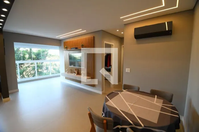 APARTAMENTO RESIDENTIAL em Campinas - São Paulo, Cambuí