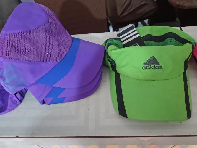 Bonés da Adidas