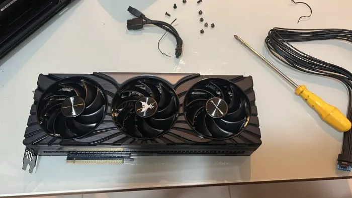RTX 5070 TI GAINWARD GS V1 (caixa + nota 6meses uso)