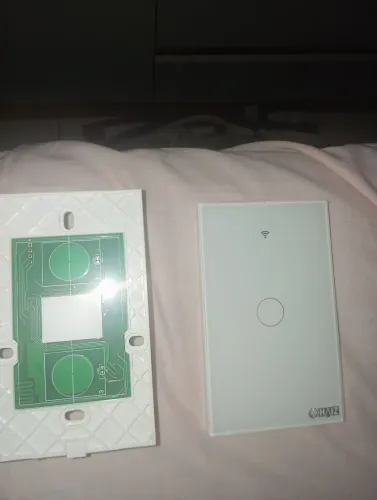 Interruptor inteligente marca Haiz