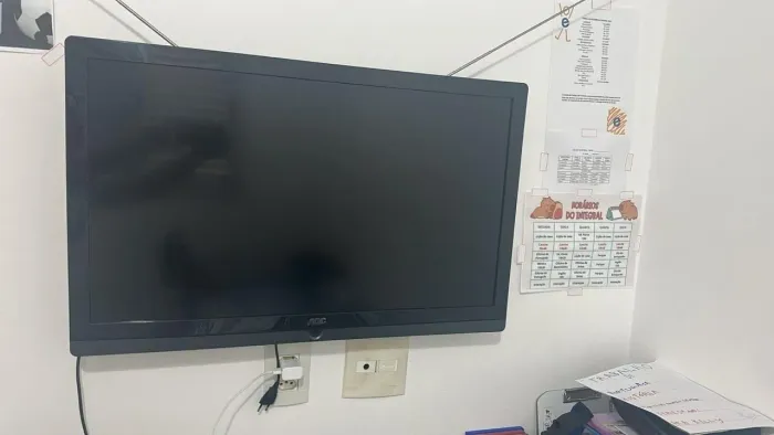 Vendo TV AOC 32 polegadas