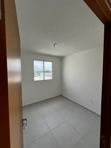 ALUGA-SE APARTAMENTO - RESIDENCIAL TOULON