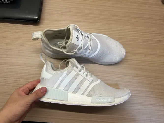 Tênis Adidas NMD R1 Branco original 