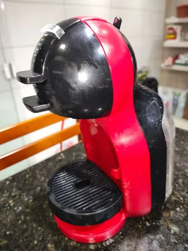 Cafeteira em ótima condições, usada poucas vezes 
