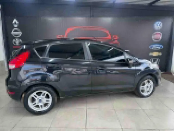 Ford Fiesta SEL 1.6 16V Flex Mec. 5P 2018