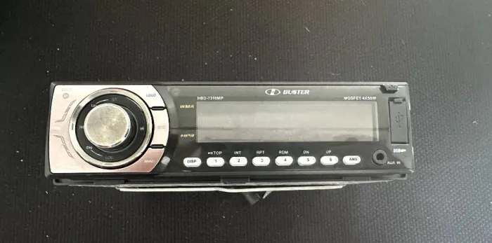 H-Buster HBD-7310MP com USB e leitor de cartão SD
