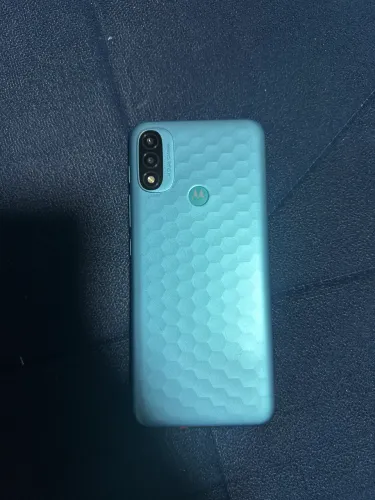 Celular Motorola E20
