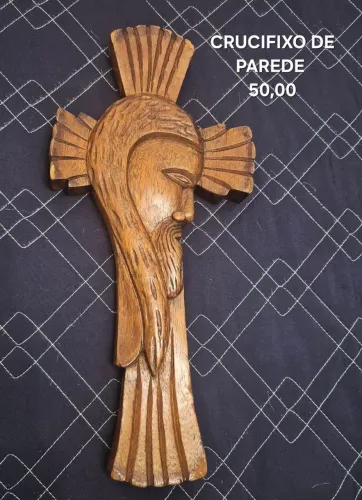 Crucifixo de Parede em Madeira 