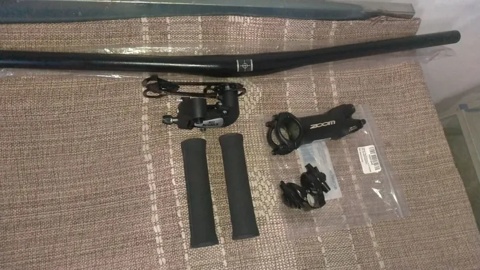 kit peças bicicleta Guidao Mesa Zoom cambio Sunrun Par de manoplas Castanha