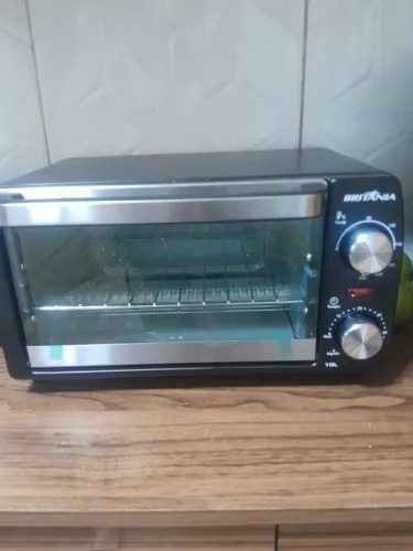 Vendo esse forno elétrico 10 litros