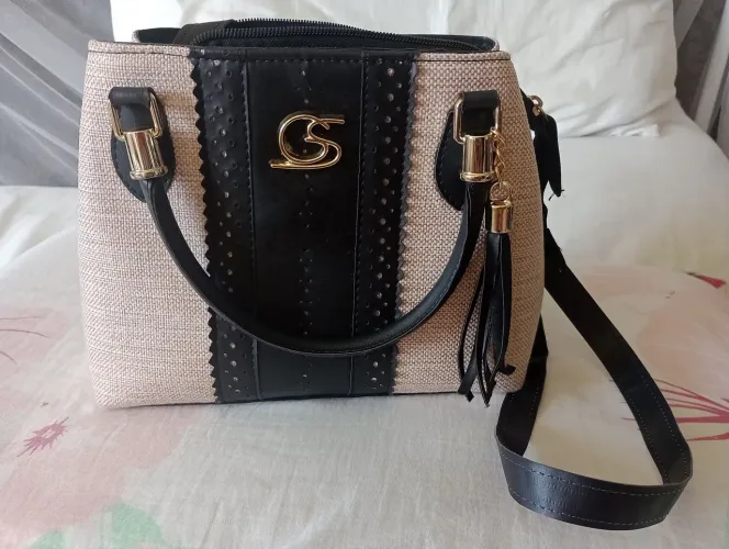 Bolsa nova vendo ou troco 