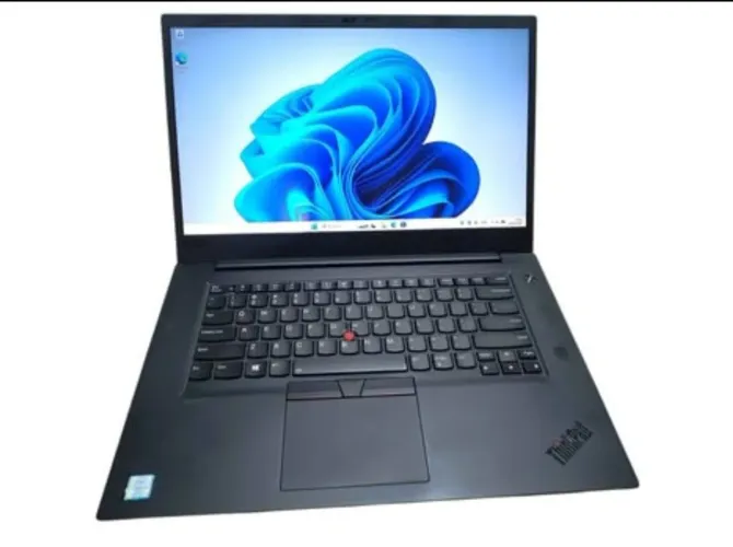 Notebook Lenovo workstation P1 cor i7 32GB de ram SSD nvme 1TB tela 4K