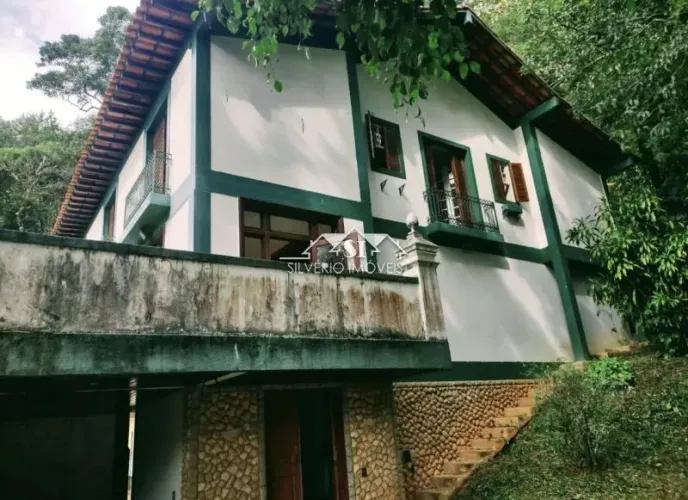 Prédio Residencial- Petrópolis, Retiro