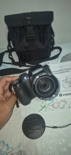 FUJIFILM FINEPIX S4000 ? SUPER ZOOM 30X!