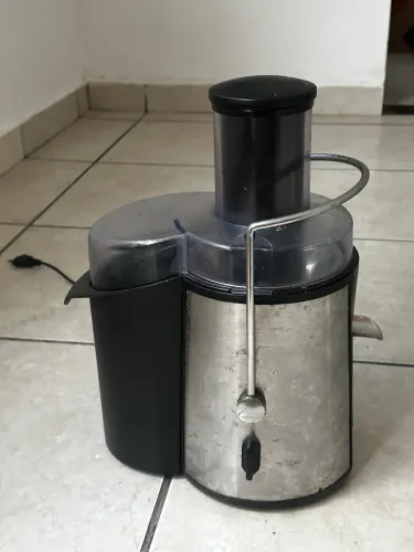 Centrifuga de sucos em otimo estado