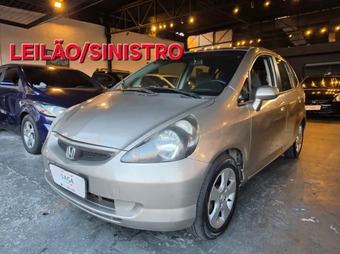 Honda Fit LX 1.4/ 1.4 Flex 8v/16v 5P Aut. 2004
