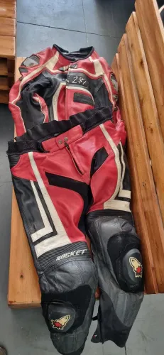 Macacão moto 