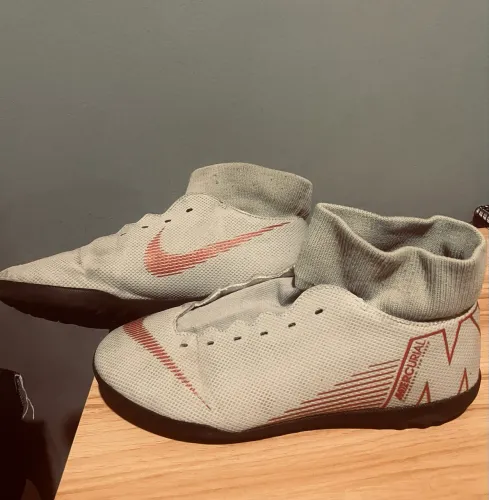 Chuteira Society Nike Mercurial Número 39
