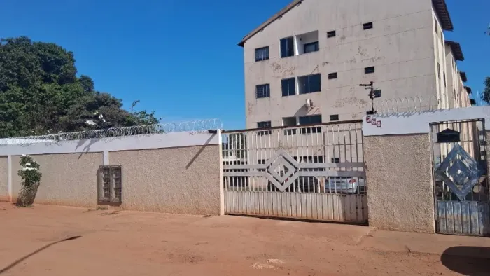 Ap. duplex. Bairro Tijuca. 1 suíte com sacada + 2 quartos c/ armário, condomínio fechado