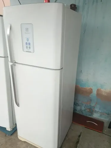 Geladeira Electrolux Frost Free TF51 433L Branca 110V - Preço de Desapego!