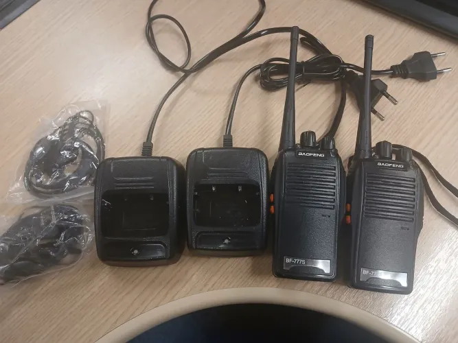 Vendo rádio comunicador