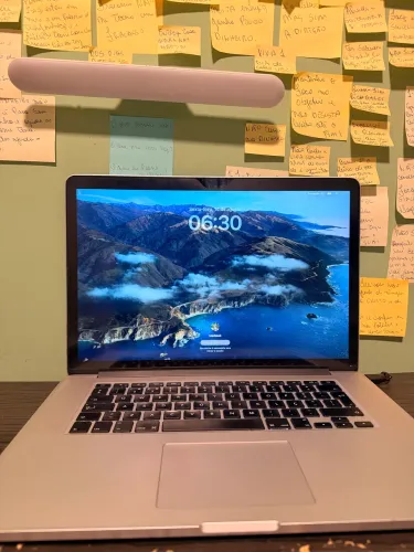 MacBook Pro 15? Retina i7 16GB RAM SSD 256GB