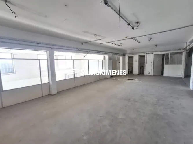 Comercial Loja no Prado com 900,00 (M²), 10 vagas para Aluguel