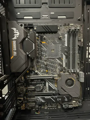 X570 Asus Tuf Plus
