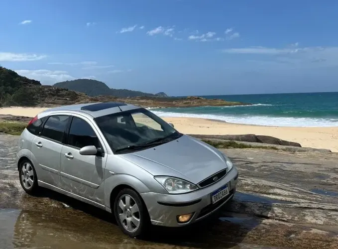Ford Focus Ghia/ XR 2.0 /ghia 2.0 16V Flex 5P 2006