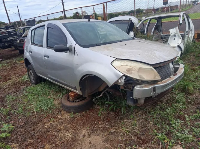Sucata Sandero 1.0 2013 - Para retirada de Peças