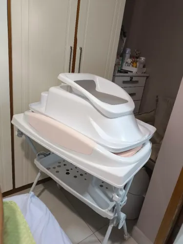 Kit trocador e banheira de bebê