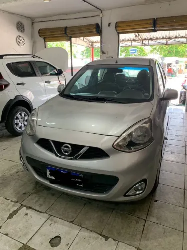 Nissan March S 1.0 12V Flex 5P 2015