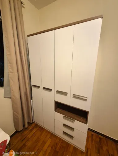 Guarda-roupa solteiro