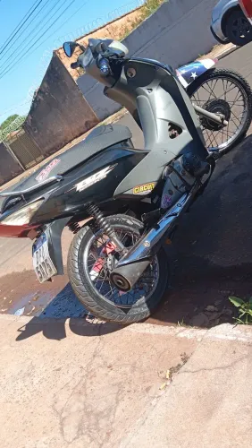 Vendo ou troco por outra maior