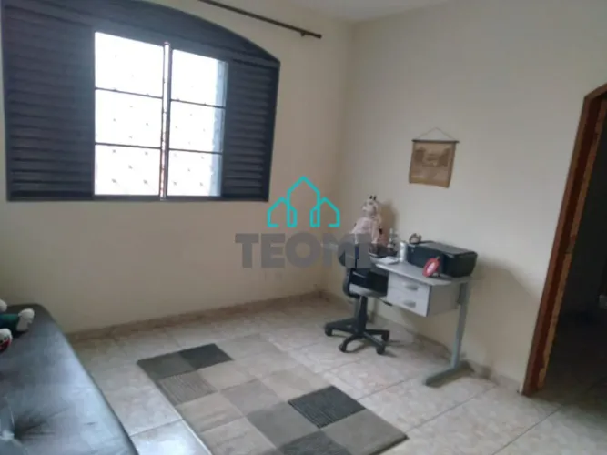 Sobrado com 4 dormitórios à venda, 252 m² por R$ 650.000,00 - Vila Marly - Taubaté/SP REF:
