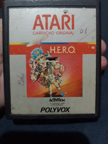 Vendo o jogo original do Atari e raro de se encontrar H.E.R.O !
