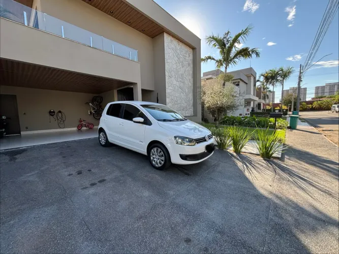 Volkswagen Fox 1.0 MI Total Flex 8V 3P 2012