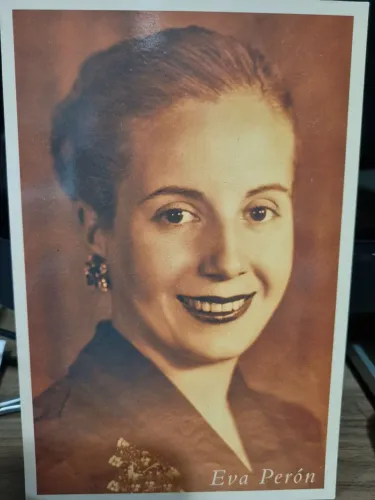 Cartão postal Eva Peron - EVITA.