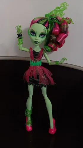 Monster High - Venus McFlytrap (Zombie Shake)