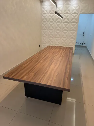 Mesa de reunião 8 pessoas
