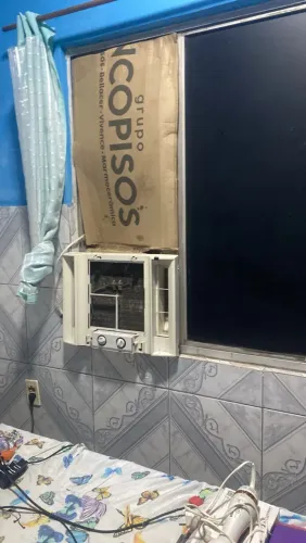 Vende-se ar-condicionado de janela springer lavo e higienizo