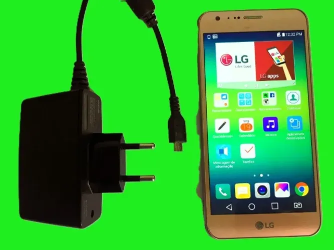 CELULAR - LG K580dsF desbloqueado + carregador