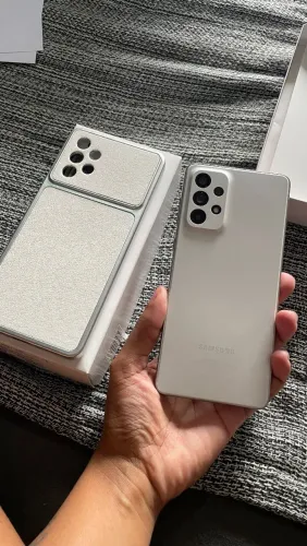 ? Samsung Galaxy A73 5G 128GB - Muito conservado, ótimo aparelho e câmera excelente!