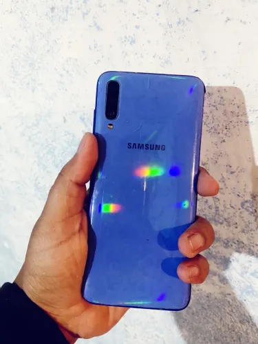 Samsung A70