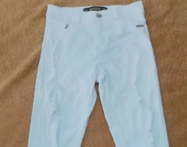 Calça feminina skinny branca tamanho 36