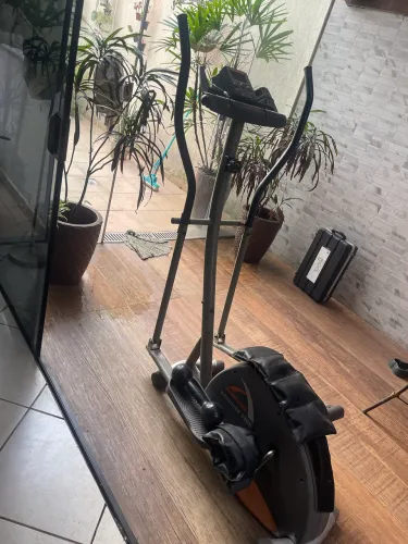 Aparelho de ginástica- Athletic adnaced 330E