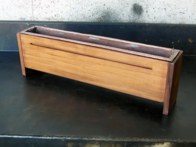 Lareira Cachepot Antigo de Mesa em Madeira e Cobre