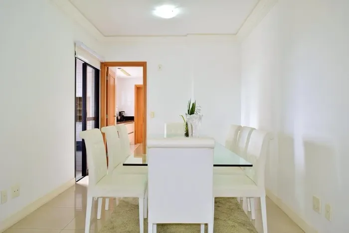 APARATAMENTO A VENDA NA CARNEIRO LOBO, NO BATEL, COM 3/4, ANDAR ALTO UMA SUÍTE SACADA COM