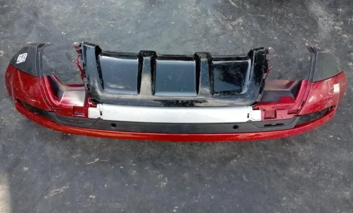 Parachoque Traseiro Range Rover Evoque 2012/2015 c/ detalhe